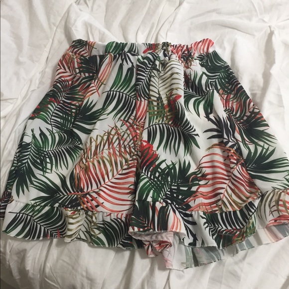 Boohoo Plus Pants - Shorts